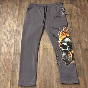 Rebel Vengeance Men's Fleece Sweatpants Flaming Skull Print NWT - Size 2XL